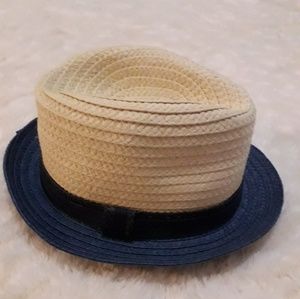 BabyGap XS/S straw hat